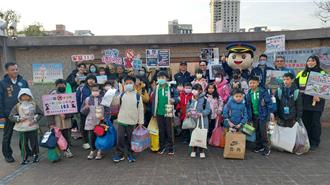 學校開學日 桃園警護童守平安