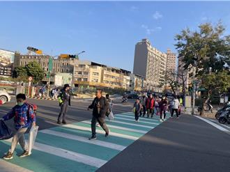 流感處高峰 台中208學童開學日請病假