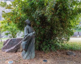 背錯了！李白「床前明月光」不是原版 竟被改動過