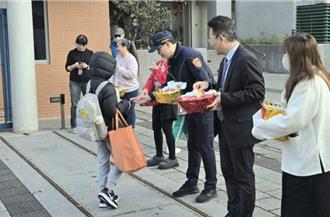 儿童交通死伤近3年达2.6万人 南港分局长开学首日亲宣导