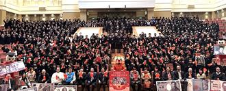 超有心！開學發外幣紅包 讓學生從小培養全球觀