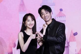 柯佳嬿相恋谢坤达13年！认了「没有婚姻死无葬身之地」