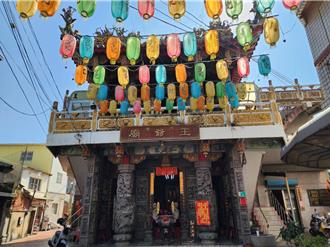台南百年猴王爺廟遭祝融待重建 籲遊客衝鹽水蜂炮也善心捐助