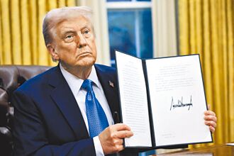 有玄機？外媒爆川普「突延後簽署」鋼鋁加徵25％關稅