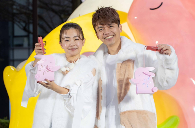 百万YouTuber蔡阿嘎2016年与老婆二伯结婚，育有两子蔡桃贵、蔡波能。（图／中时资料照）