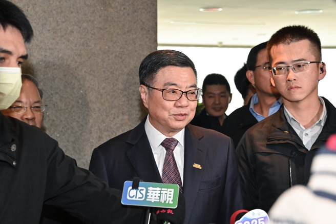 行政院長卓榮泰（圖）受訪回應韓國瑜建議追加減預算問題（行政院提供）