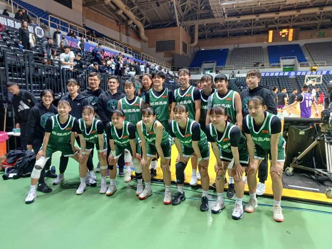 陽明高中11日收下勝利，也順利挺進本季HBL女子組4強。（陳筱琳攝）