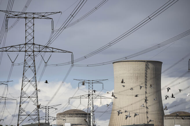 法国试图利用自身充沛的核能资源优势，以求在AI军备竞赛迎头赶上美国。图／美联社