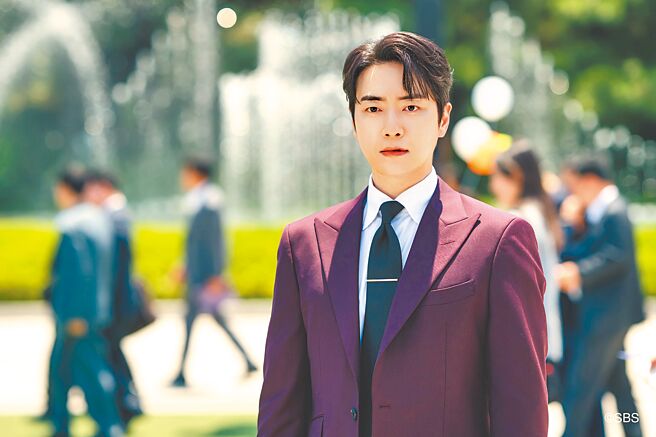 李浚赫因演出韩剧《我的完美秘书》人气狂飙，也即将来台会粉丝。（Hami Video提供）