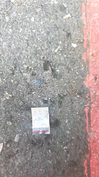 馬路三寶警車前違規搶道  竟是毒蟲身懷海洛因栽了