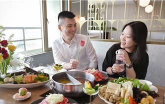 來愛河灣與「吉伊卡哇」放閃！ 高雄12家旅宿推浪漫專案