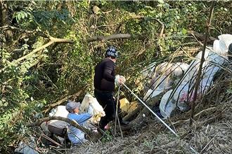 造橋鄉成垃圾場？產業道路驚見大量垃圾 源頭竟跨縣市
