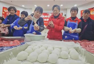 排隊3小時為求老味道！ 上海老字號湯圓店現長龍