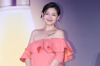 影》嬤骨灰放家中3個月孫女過世！ 大S樹葬命理師給1建議