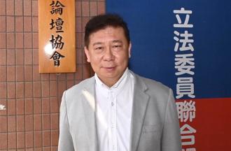 張顯耀遭依「反滲透法」起訴 疑涉幫陸介選拉抬郭台銘聲勢