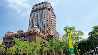 元月獲利直逼150億元 國泰金 躍金融股單日漲幅王