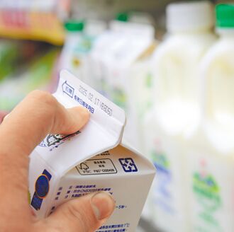 政院拍板 鮮乳效期不得逾14天