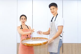 蔡允洁停机半年 靠情趣品一次就中