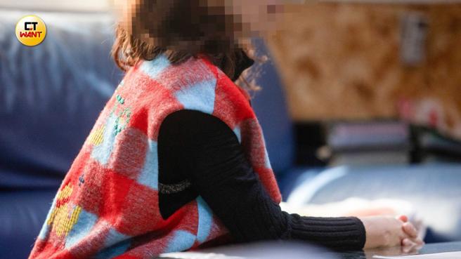 亲友痛诉杨男情妇已将触手伸进药房，甚至威胁家族事业发展。（图／刘耿豪摄）