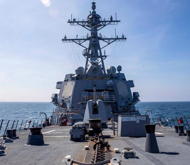 美軍驅逐艦「強生號」與海軍勘測船「鮑迪奇號」10日至12日傳出過航台灣海峽。（美國海軍第七艦隊）