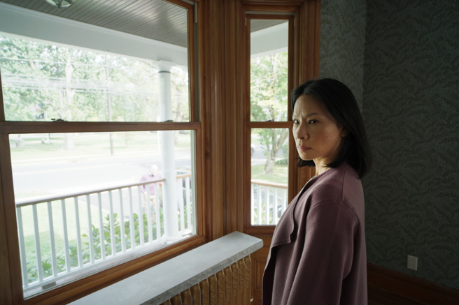 【感应】剧照_好莱坞最具知名度的华裔女星刘玉玲，主演让家庭无比窒息的强硬母亲。(照片/采昌国际多媒体提供)
