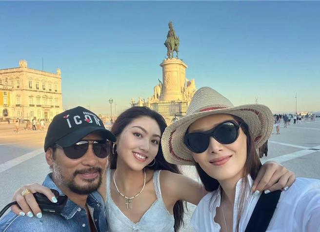 任达华（左起）、女儿晴佳、太太琦琦一家人感情好。（LiTV、任达华提供）