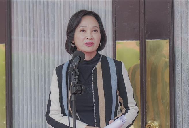 高雄分尸案引发社会关注，国民党立委柯志恩今（12）日怒呛，黑心侧翼放话「蓝白乱砍预算致使高雄警方没钱开挖化粪池」，政治需要搞到如此冷血与脑残吗？（摘自柯志恩脸书）