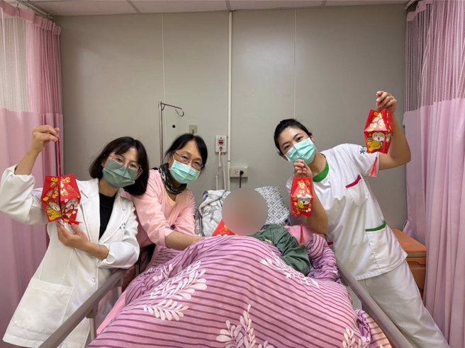 2025年2月12日苗栗縣／大合照。（創世基會會苗栗分院提供／呂麗甄苗栗傳真）