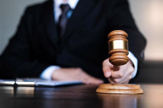 人夫劝妻子一起体验泰国浴，不料竟是让她亲眼目睹二人性交的画面，还称：「男人都是这样的，而且我这么做没有隐瞒你，就是因为我爱你」。（图：shutterstock／达志）