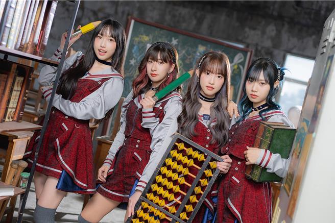 AKB48 Team TP伊品、宫田留佳、周家安、蔡亚恩拍摄新歌MＶ。（好言娱乐提供)