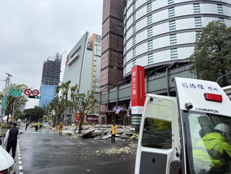 台中新光三越氣爆  林新醫院3人重傷搶救中