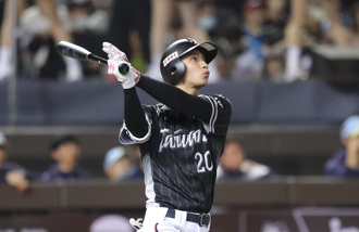 台韓交流賽》8上林佳緯滿貫炮炸裂 中華隊7比3雙殺樂天巨人