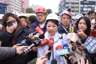 台中气爆  绿粉围剿卢秀燕？粉专酸爆这人：善款做纪念碑