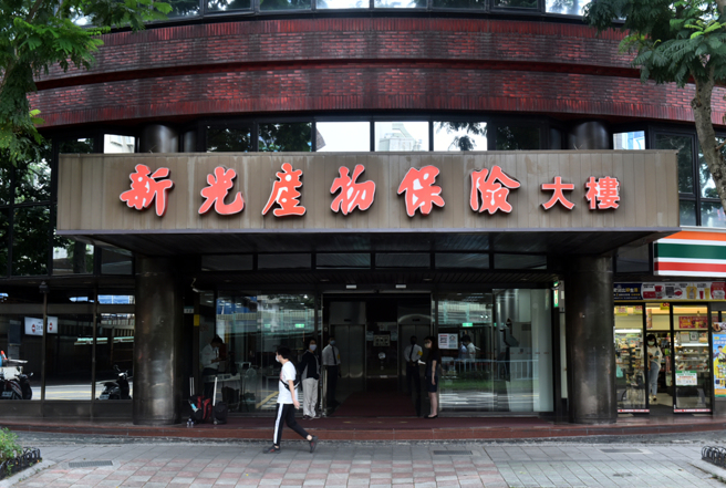 产险业者指出，新光三越台中中港店有承保商业火险，承保业者应为4家，以新光产物的承保比重最大。（示意图／报系资料照）