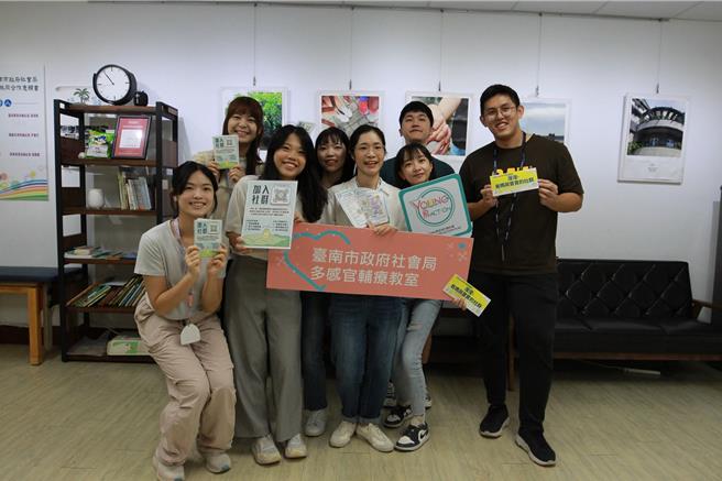 「瀅瀅－爸媽與寶寶的社群」團隊辦理「親子多感官」活動。（青年署提供／林志成台北傳真）