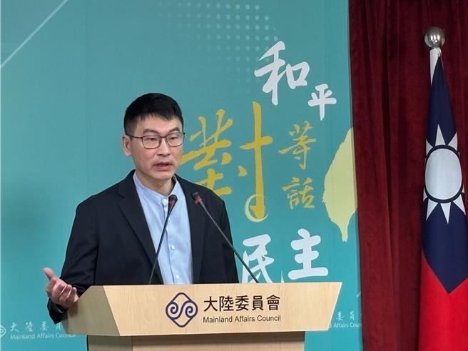 陆委会副主委兼发言人梁文杰13日主持例行记者会。（朱绍圣摄）