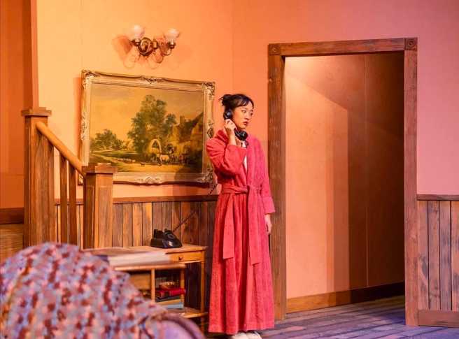 现年21岁的蔡牧霏，毕业于美国加州艾迪怀德艺术学院戏剧系。（图／摄自FB@蔡牧霏）