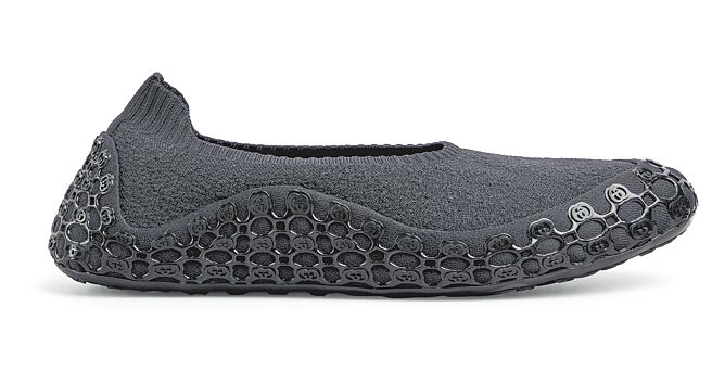 GUCCI黑色潛水鞋，3萬5100元。（GUCCI提供）