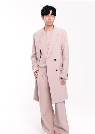 54歲光良情人節宣布好消息 霸氣告白示愛「類情人」