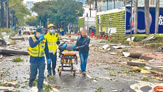 2员工罹难 家属痛批楼管得监工