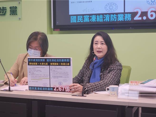 民进党团表示，不要还没开始会议，大家就急着唱衰。（黄敬文摄）