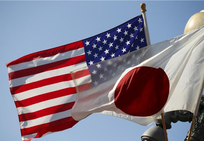 美媒引述白宮官員稱，川普特別點名日本和韓國，認為這兩個國家在貿易上佔了美國的便宜。（路透社）