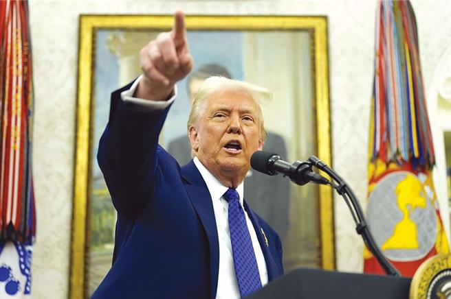 川普又點名台灣搶走晶片生意 「不拿回來我們會很不高興！」(美聯社)