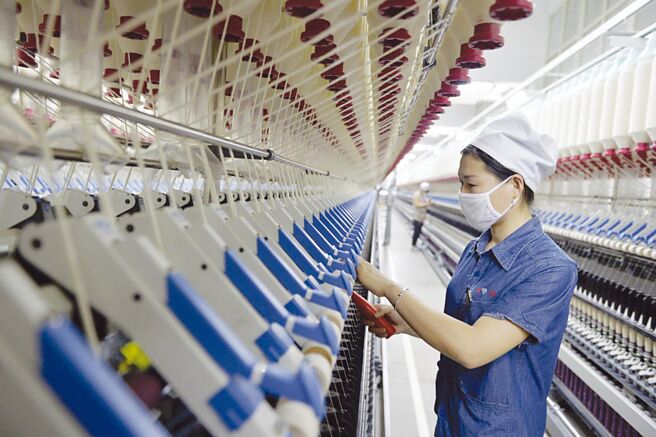 纺织业者积极开发业外收入，多家业者今年都有旧厂房活化计画。图／新华社