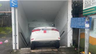 女運將誤闖行人地下道！拖吊車救援又出包 整台車摔落