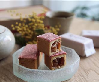 草莓季开吃！草莓苹果酥粉嫩浪漫 玻尿酸生乳酪蛋糕美味健康