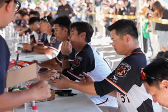 中職》胡金龍今年將退 笑說若任教要嚴格操「他」