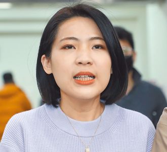 罷免她的是民團？ 徐巧芯看到一幕喊：民進黨不演了