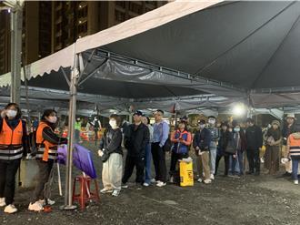 台灣燈會人潮滿出來  公路局急聯繫3客運增班疏運至半夜