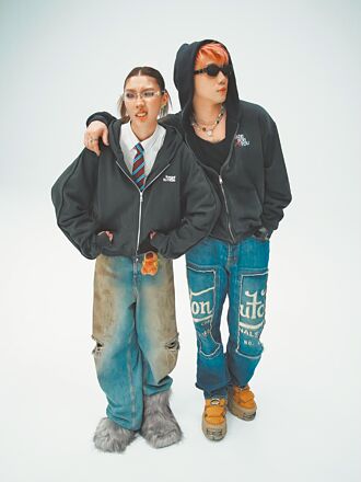 ØZI和Karencici香港開唱有默契